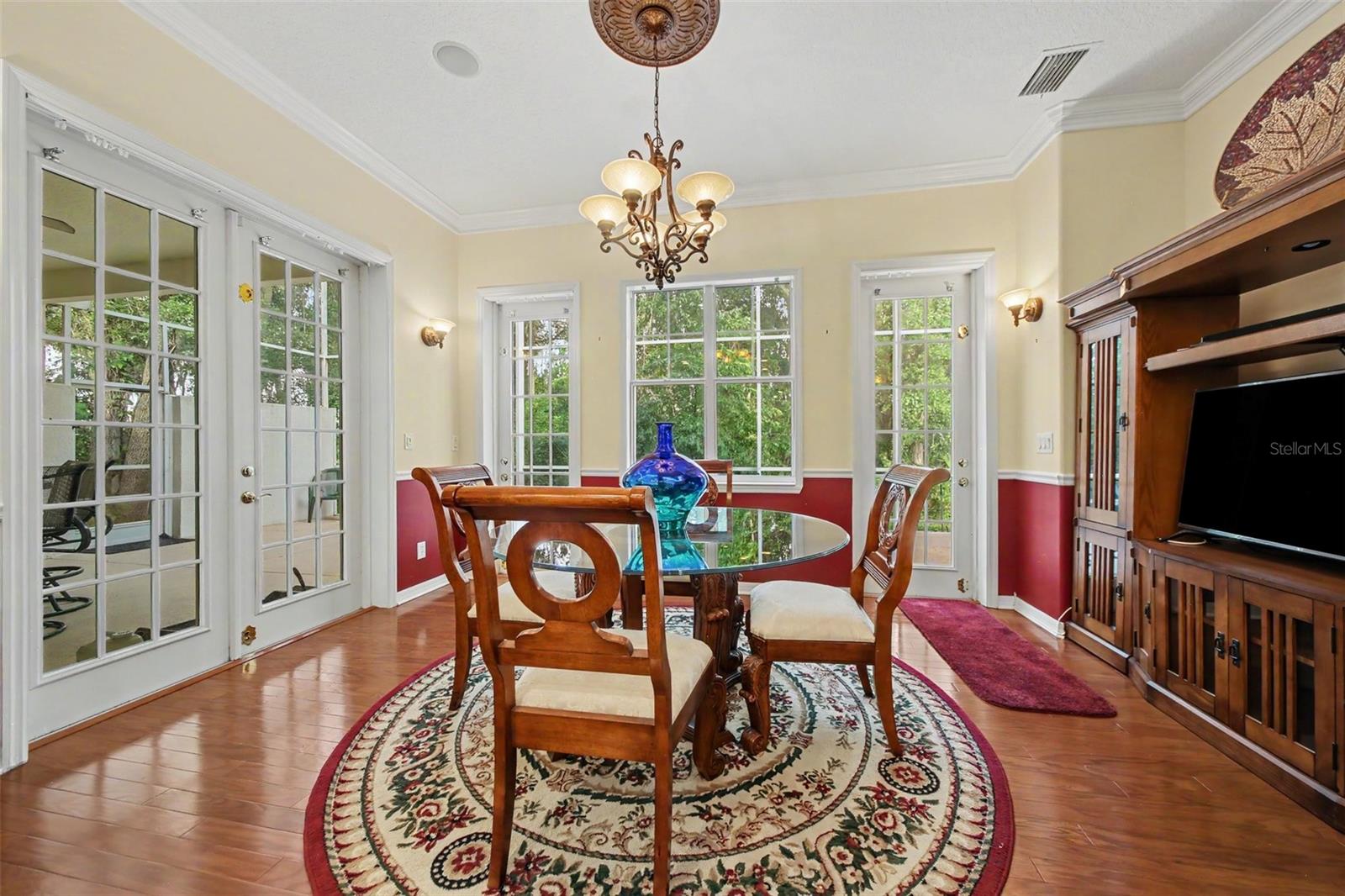 LEESBURG - Residential