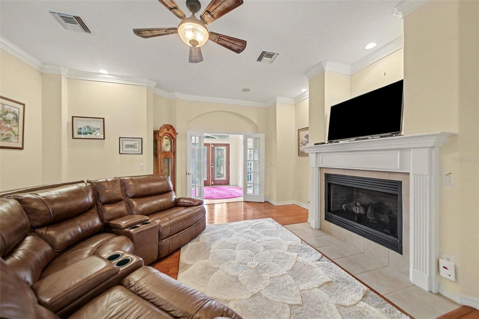 LEESBURG - Residential
