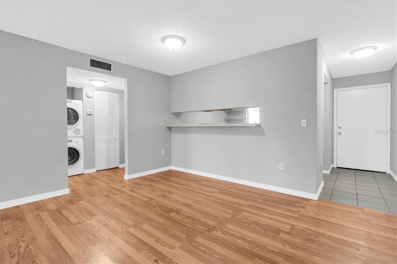 PINE RUSH VILLAS CONDO - Residential