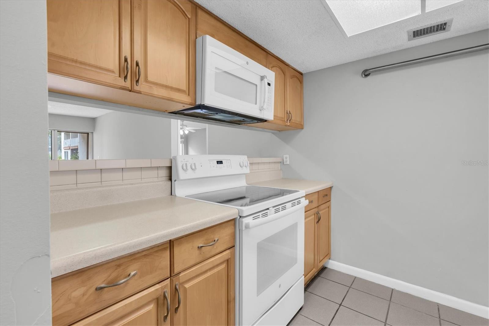 PINE RUSH VILLAS CONDO - Residential