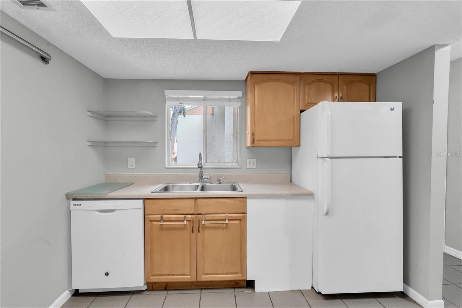 PINE RUSH VILLAS CONDO - Residential