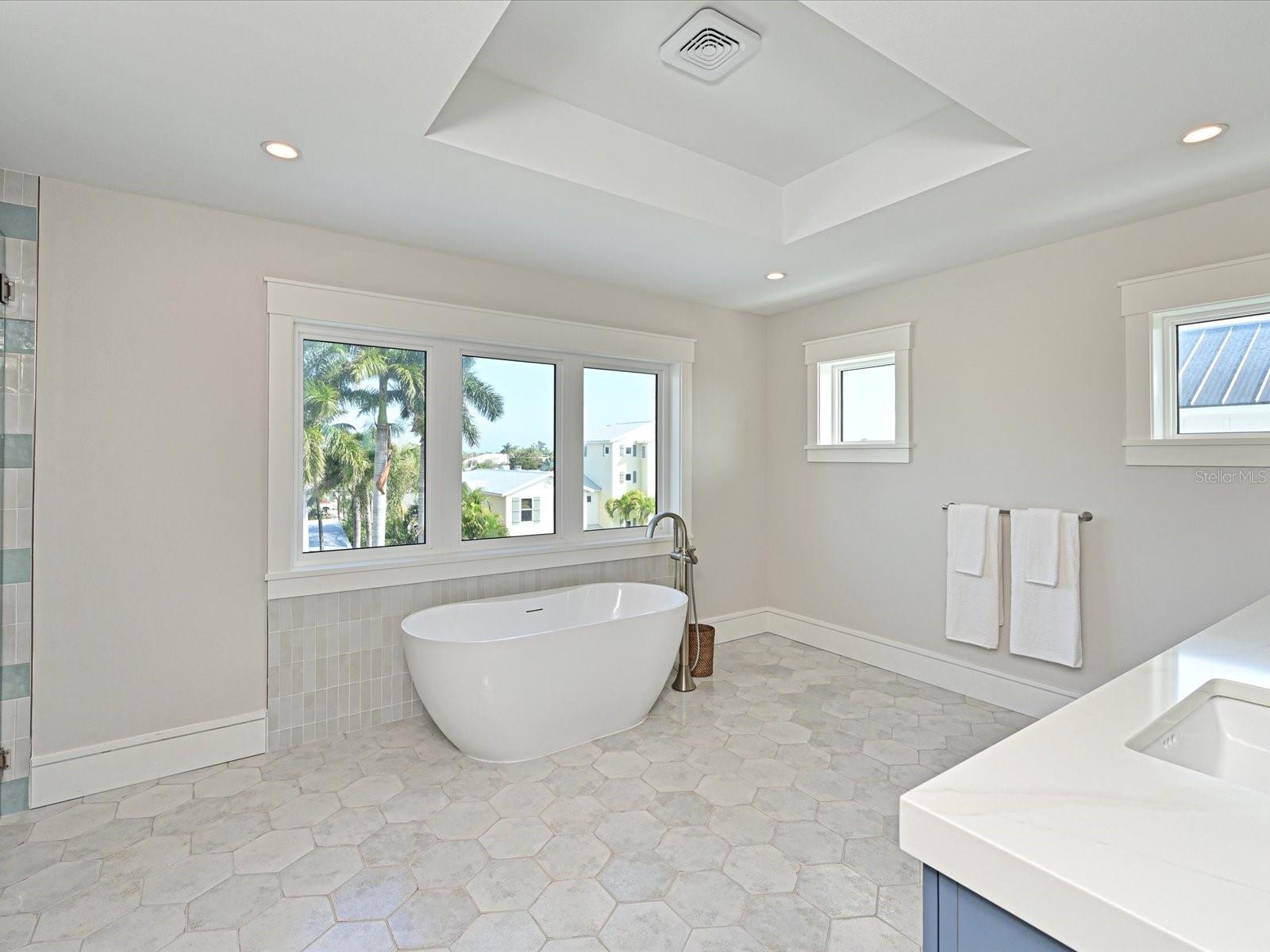 HOLMES BEACH 11TH UNIT - Residential
