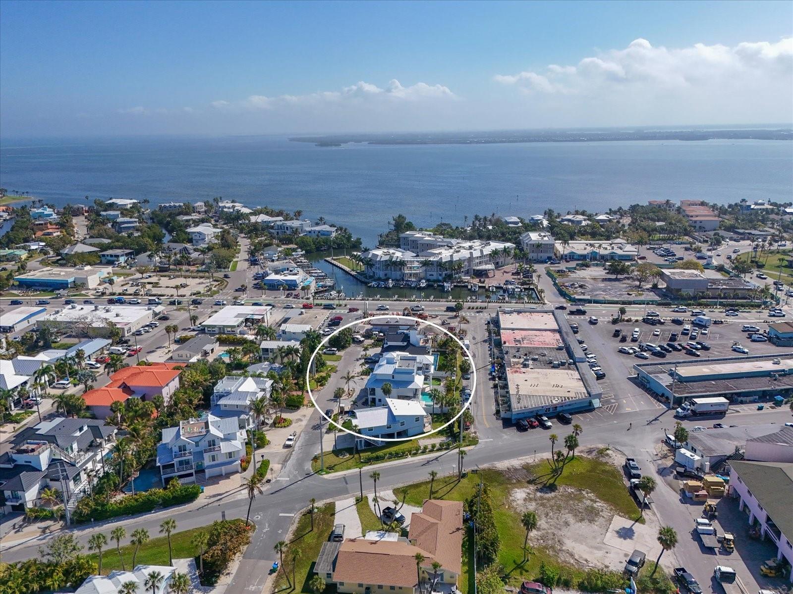 HOLMES BEACH 11TH UNIT - Residential