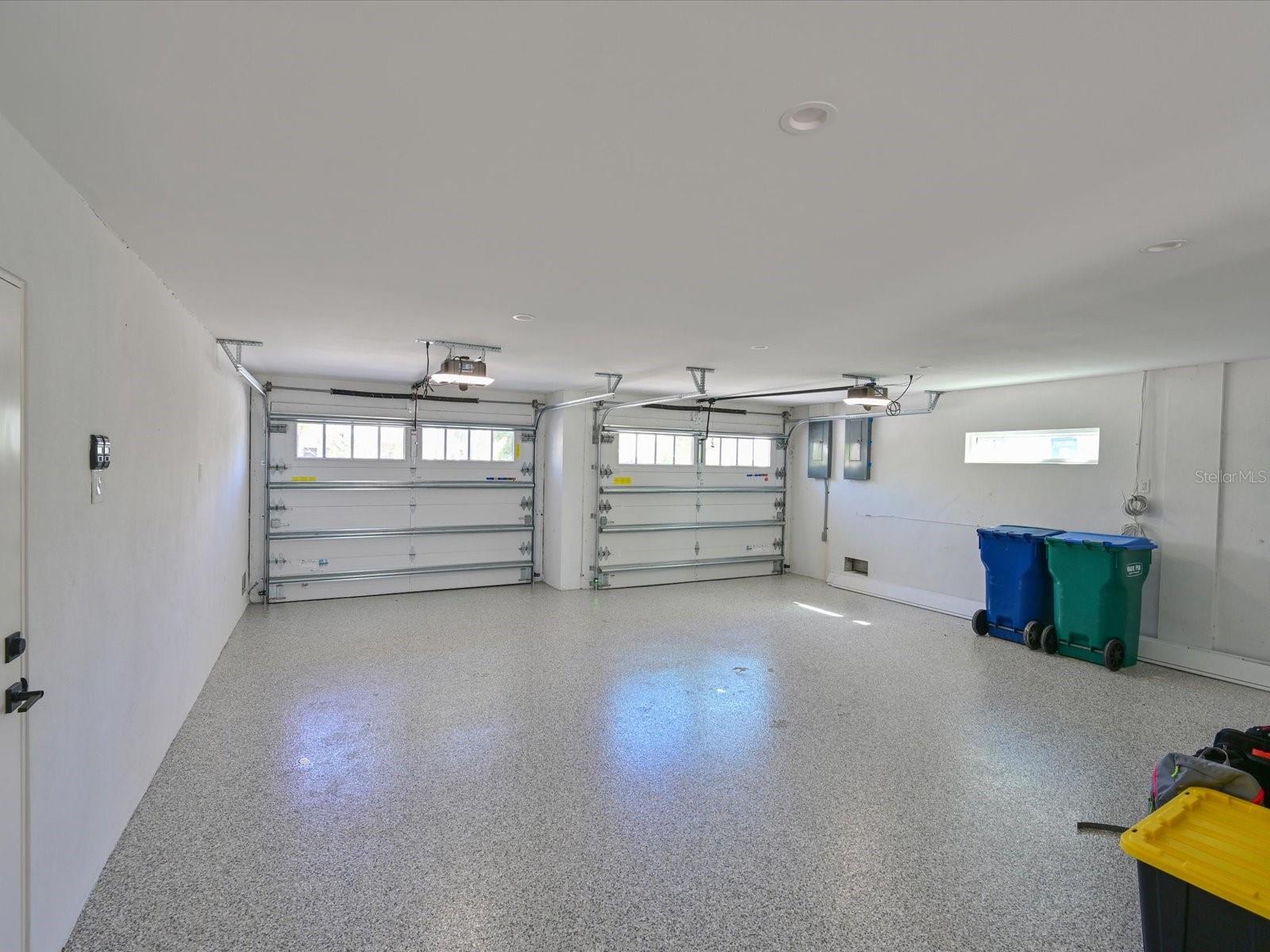 HOLMES BEACH 11TH UNIT - Residential