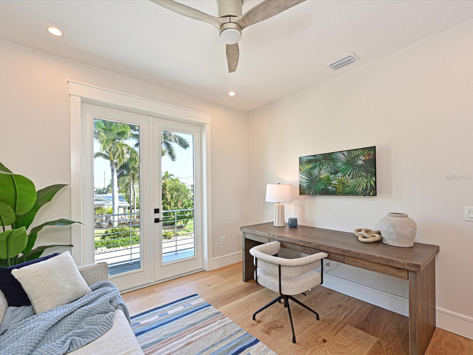 HOLMES BEACH 11TH UNIT - Residential