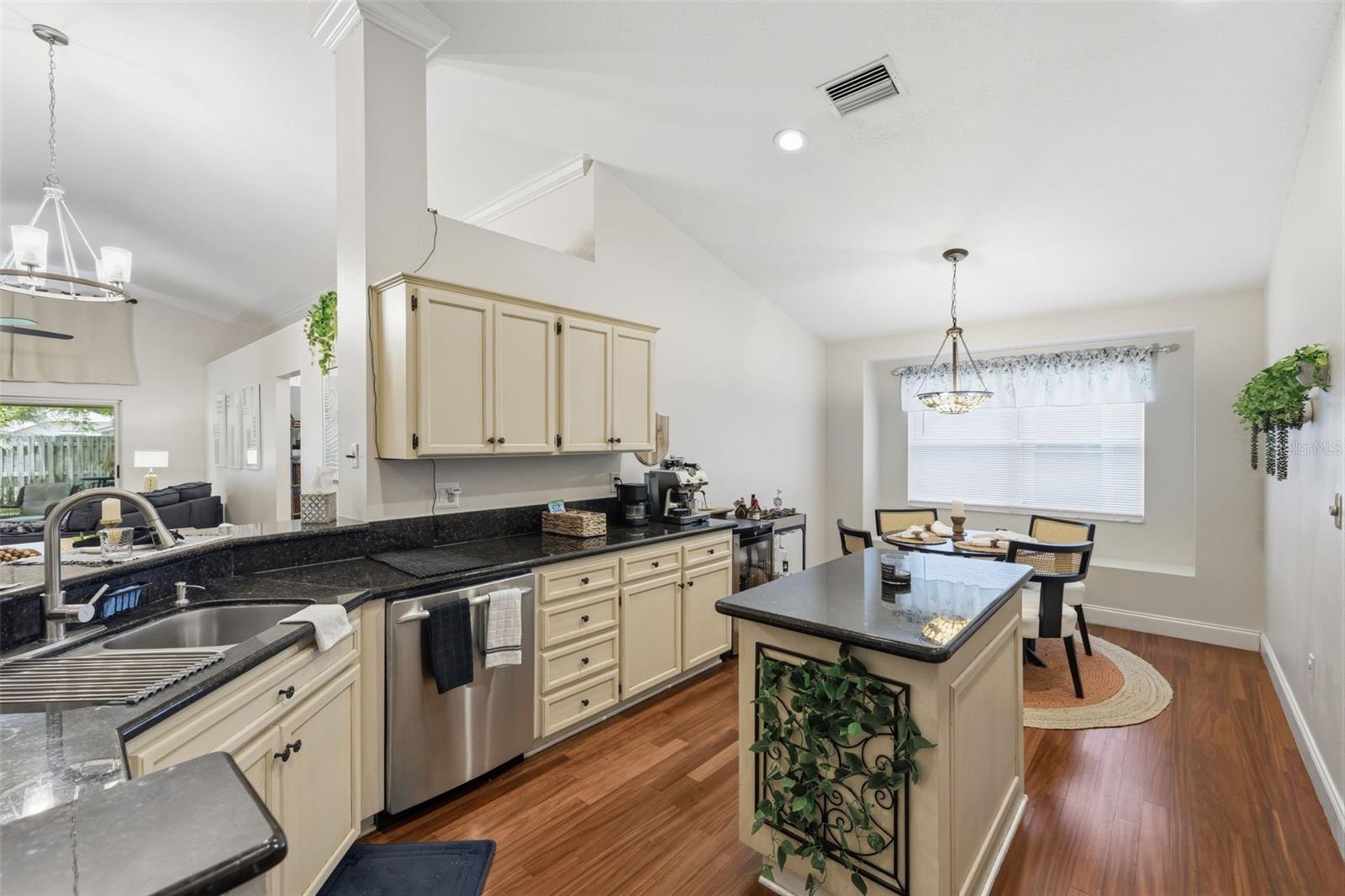 WESTCHASE SEC 115 - Residential