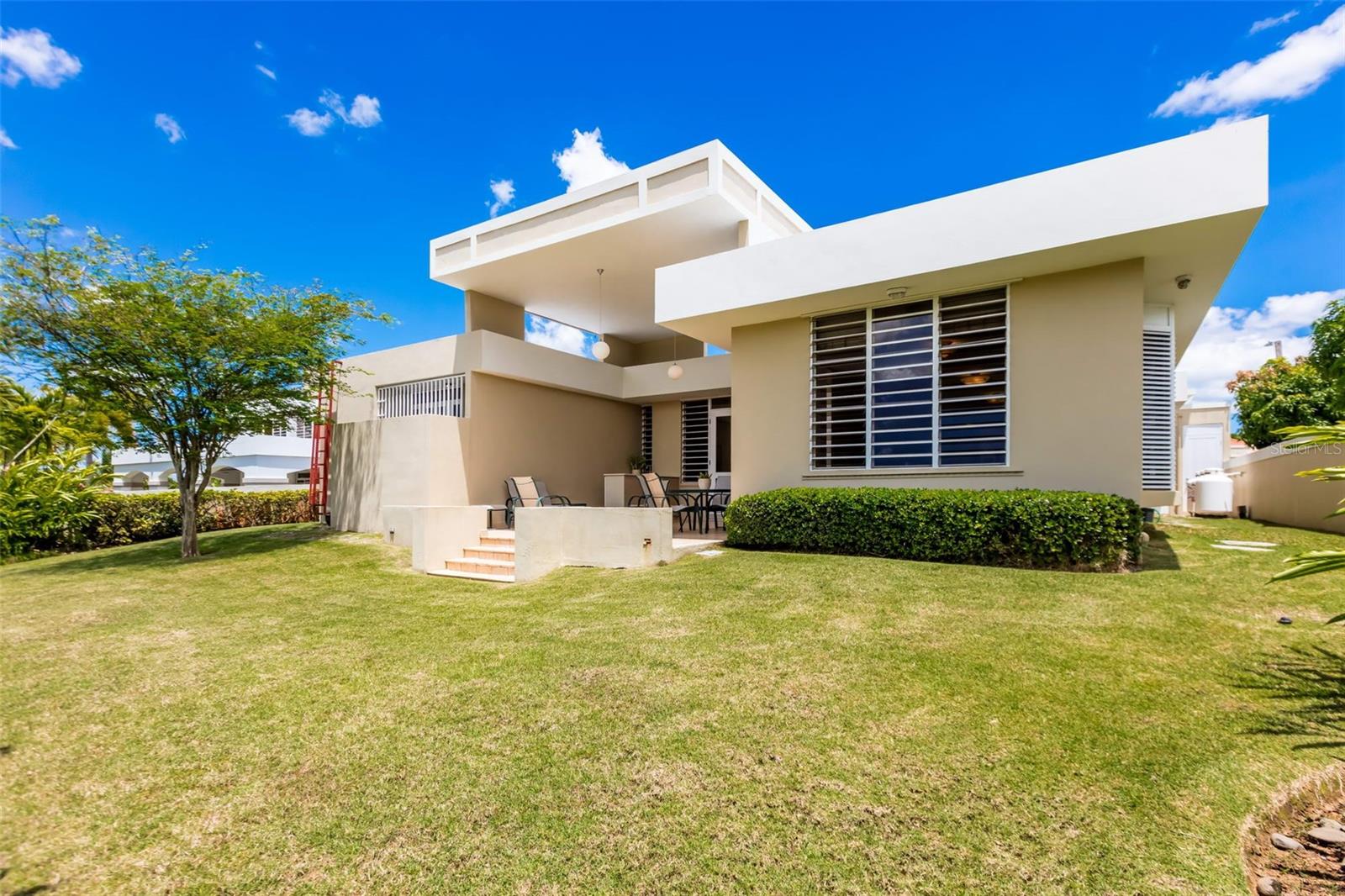 LOS PASEOS, CUPEY - Residential