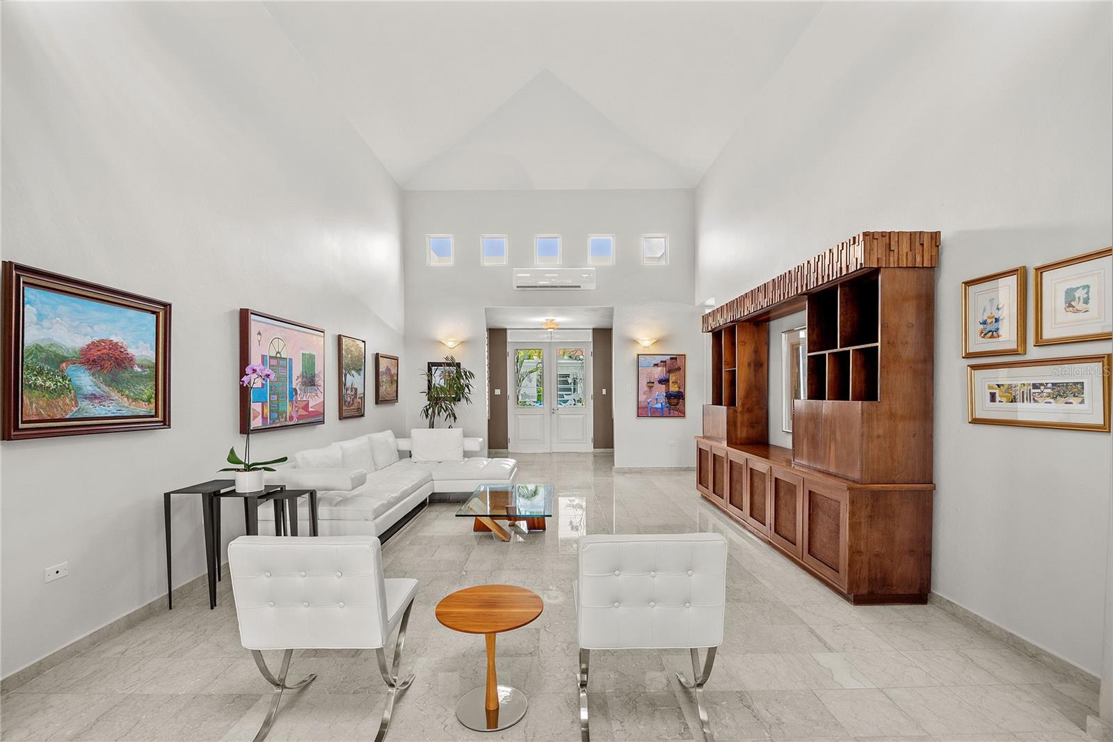 LOS PASEOS, CUPEY - Residential