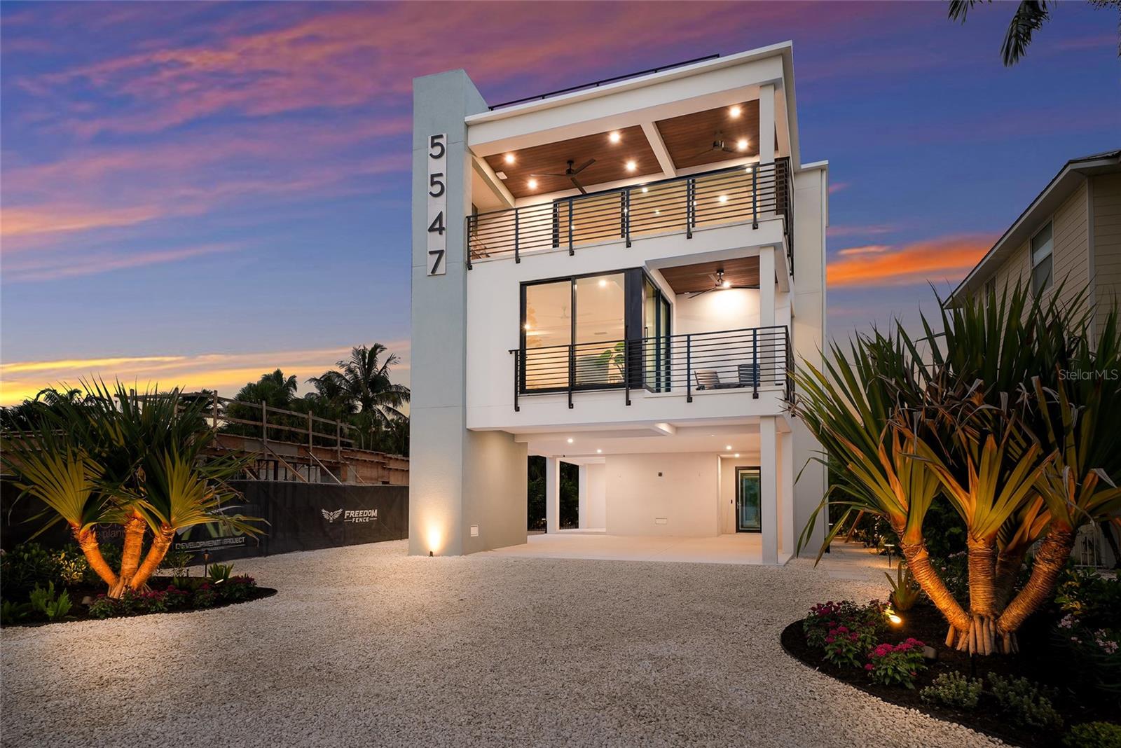 SARASOTA BEACH - Residential