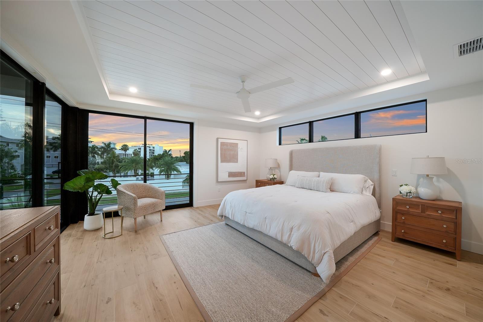 SARASOTA BEACH - Residential