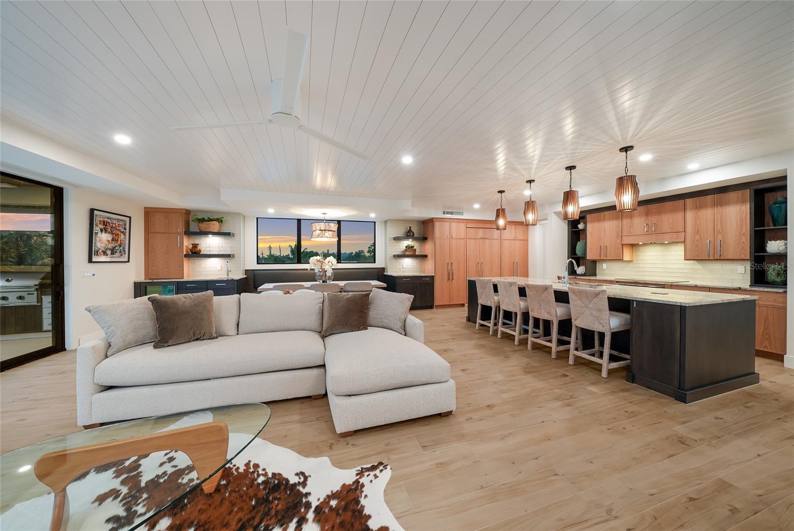 SARASOTA BEACH - Residential