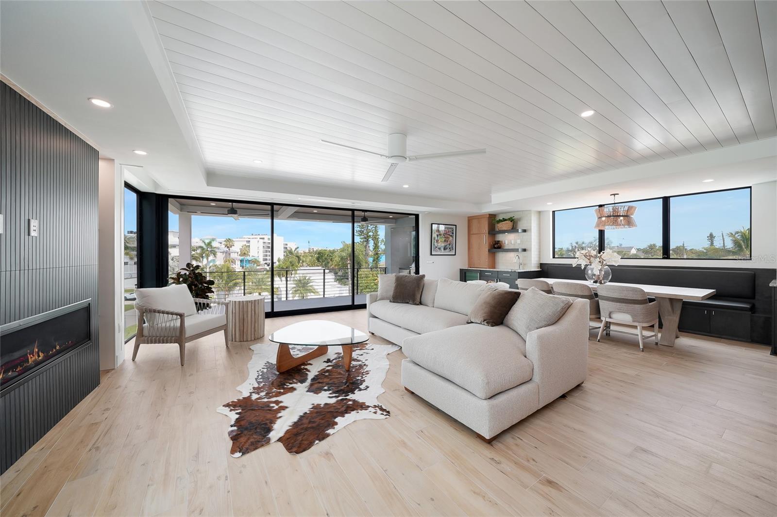 SARASOTA BEACH - Residential