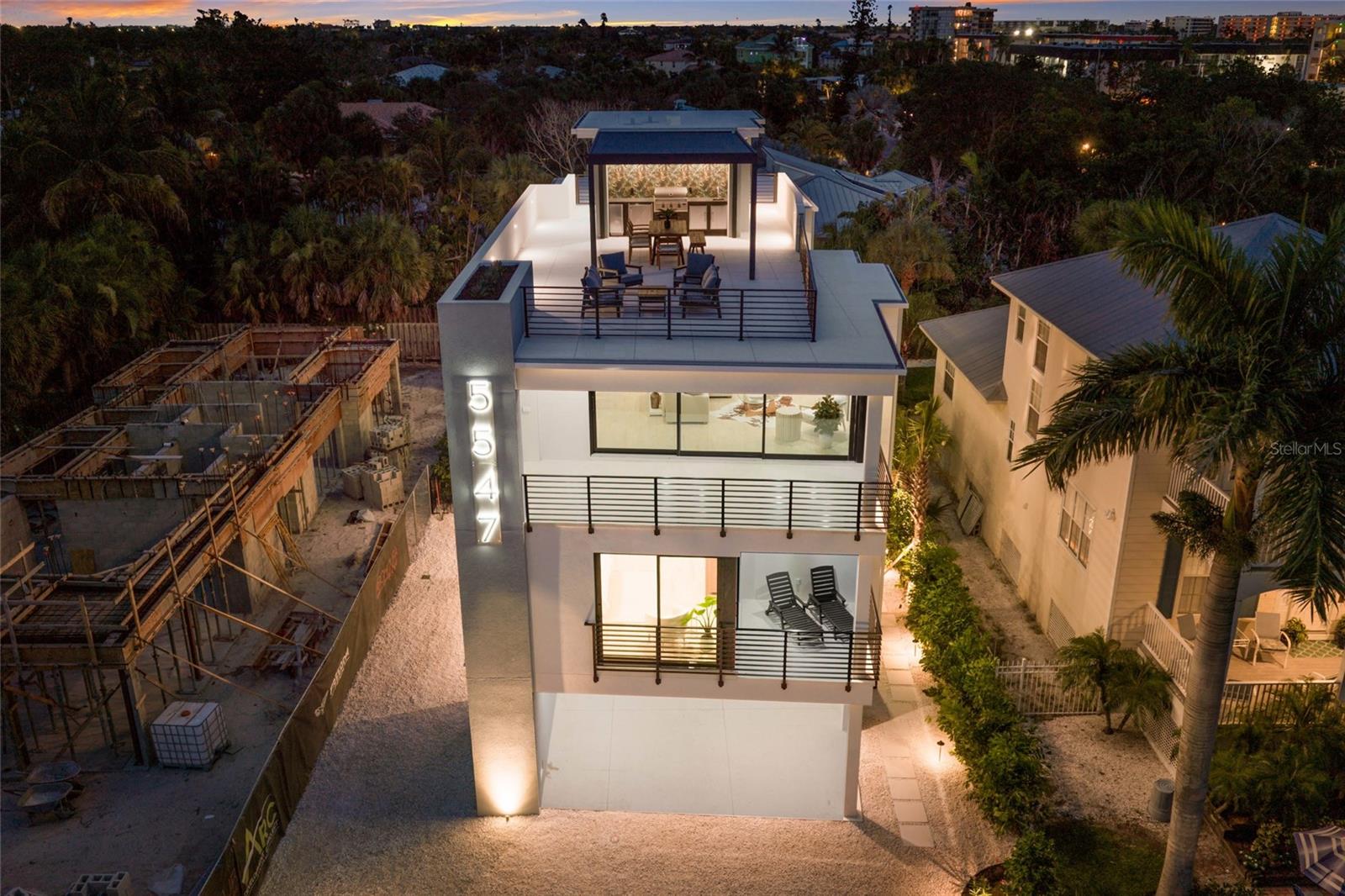 SARASOTA BEACH - Residential