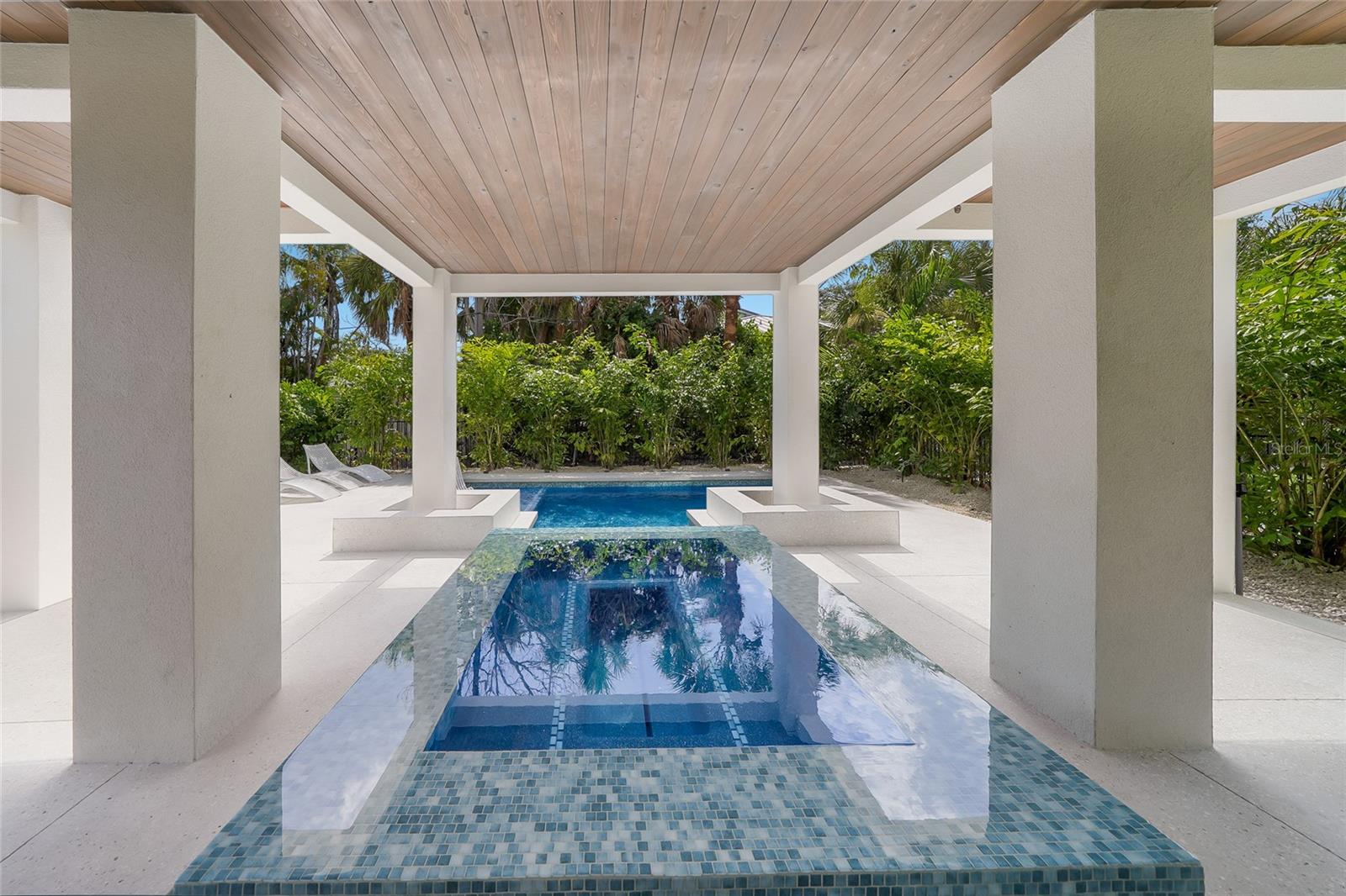 SARASOTA BEACH - Residential