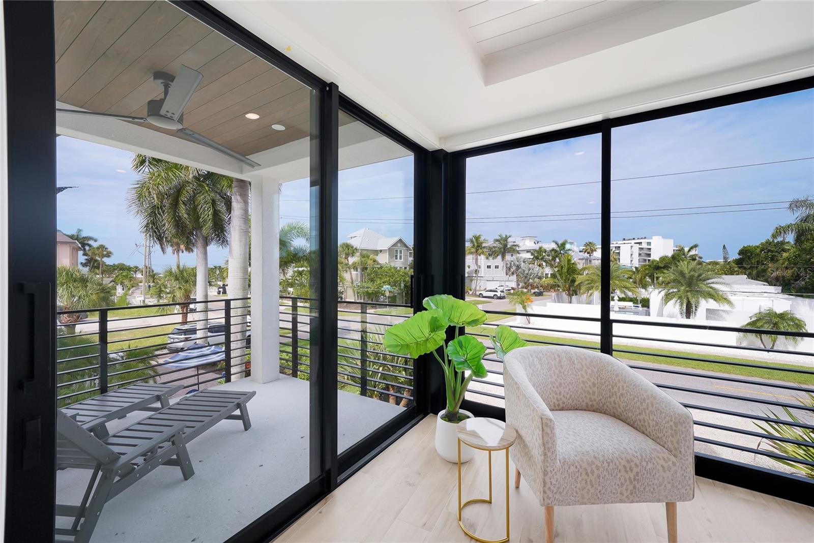 SARASOTA BEACH - Residential