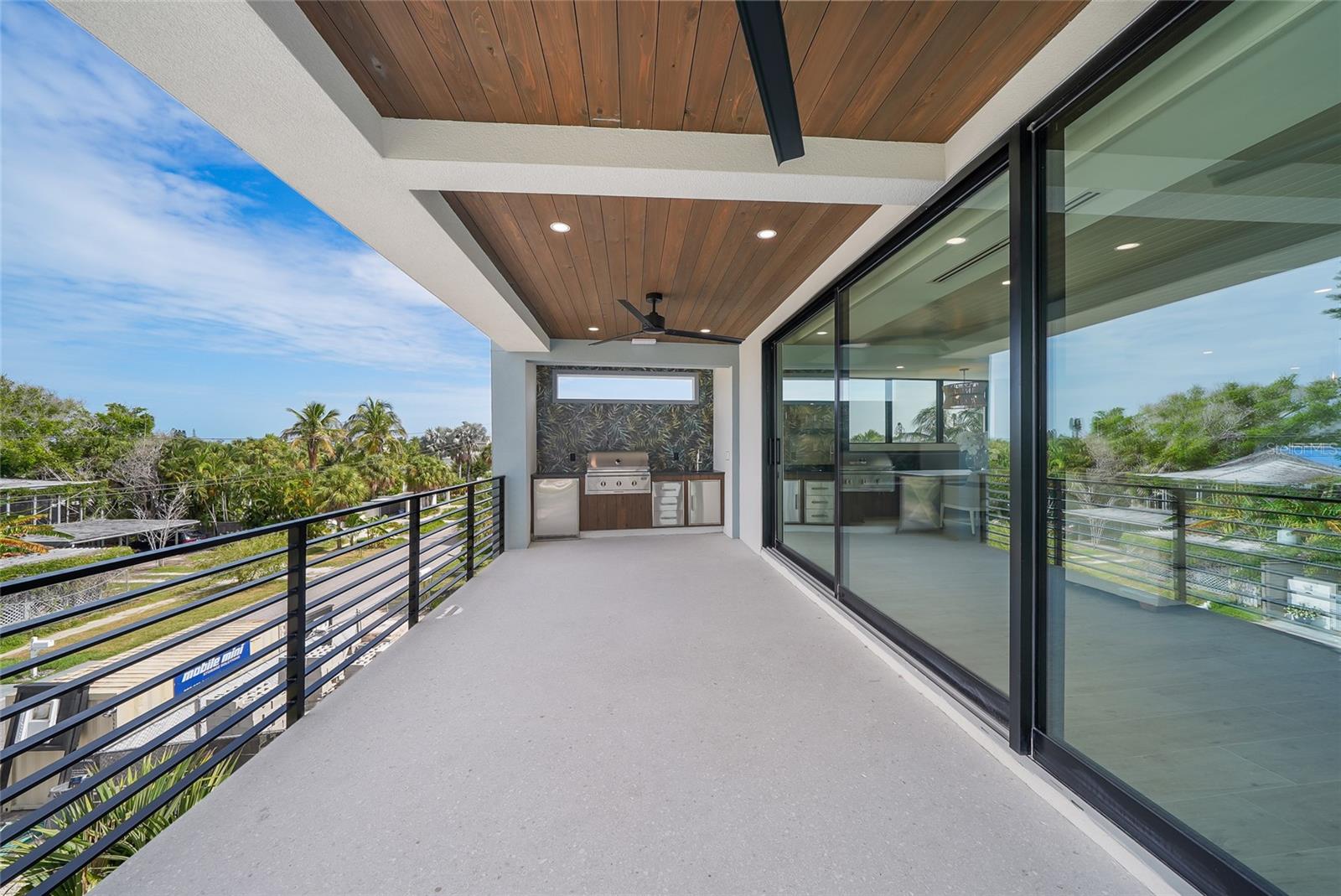 SARASOTA BEACH - Residential