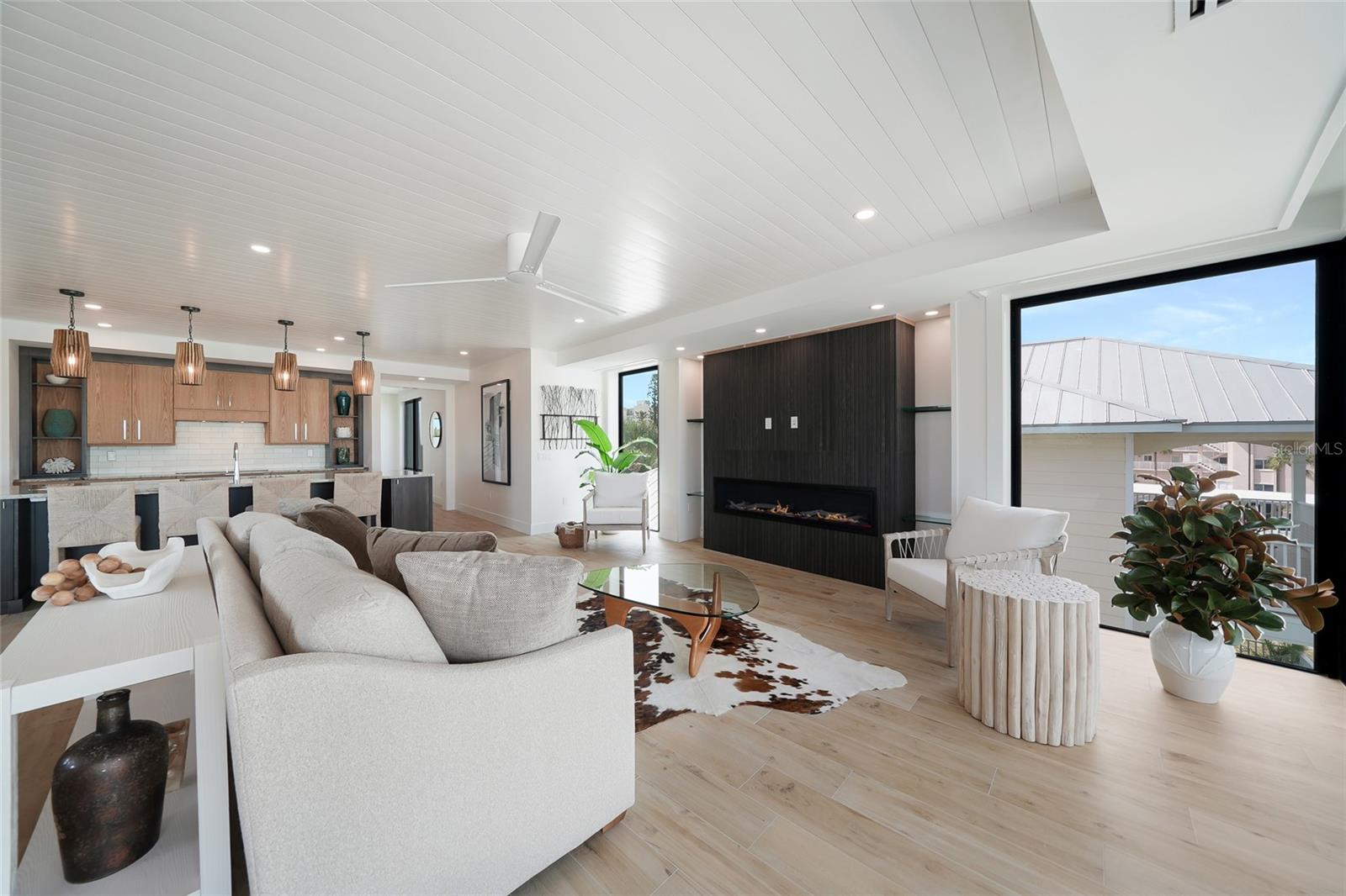 SARASOTA BEACH - Residential