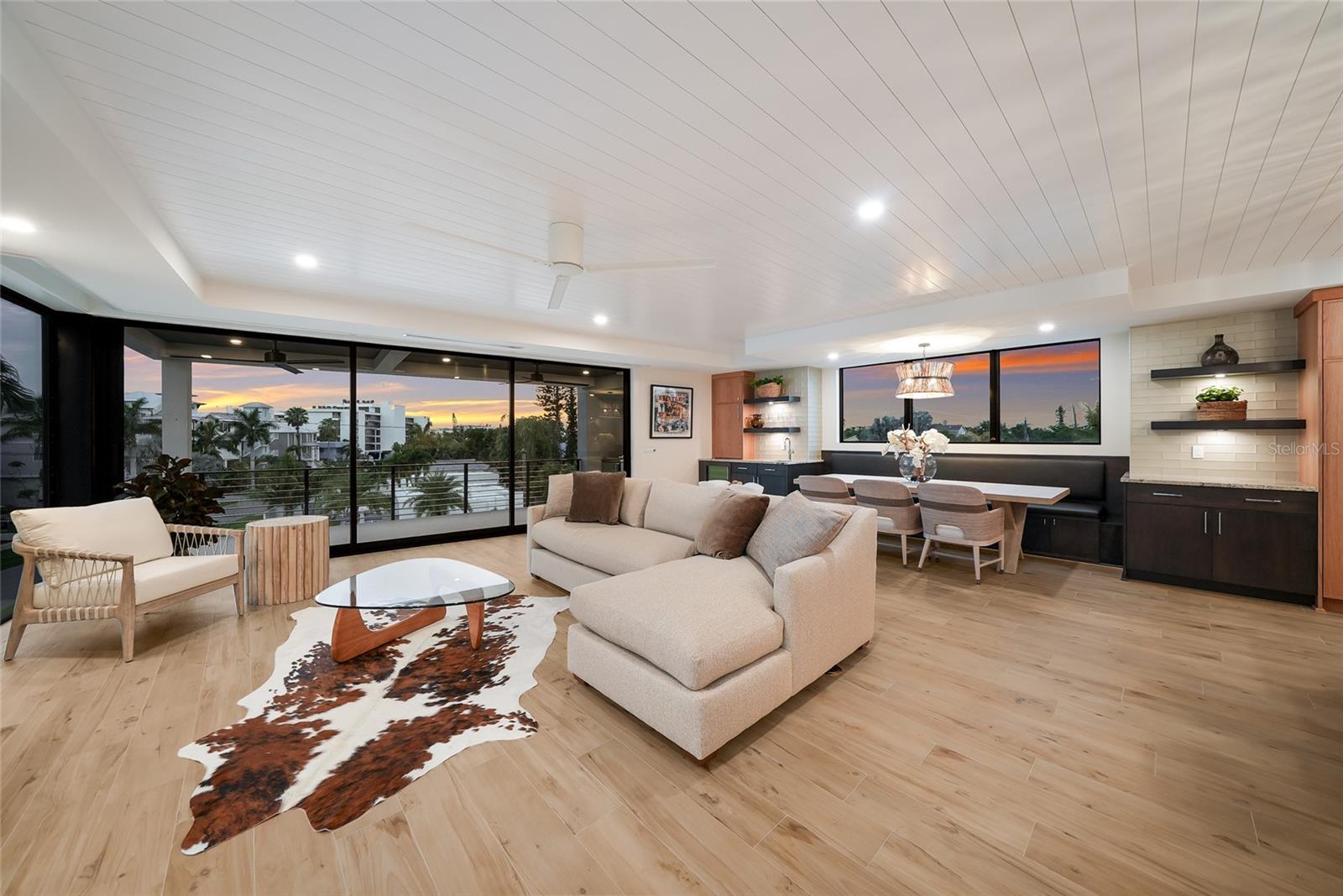 SARASOTA BEACH - Residential