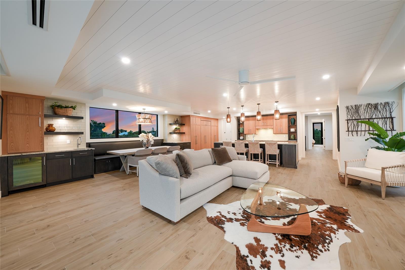 SARASOTA BEACH - Residential