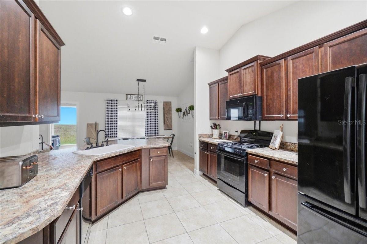 EAGLE CREST - Residential