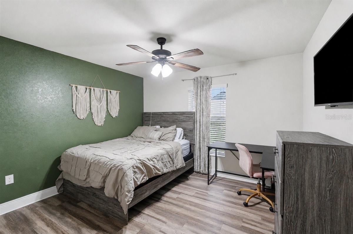 EAGLE CREST - Residential