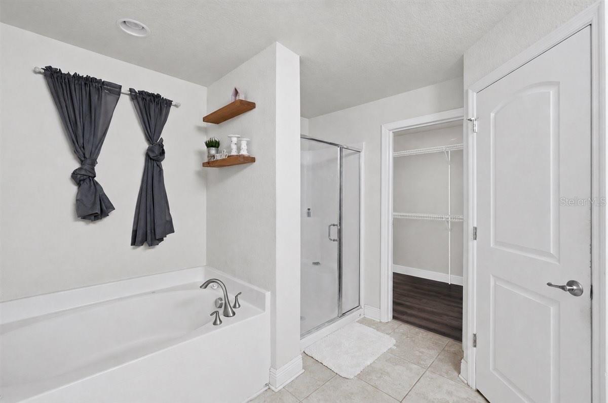 EAGLE CREST - Residential