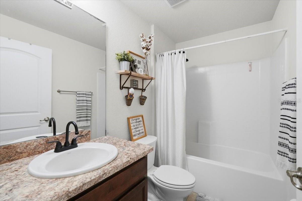 EAGLE CREST - Residential