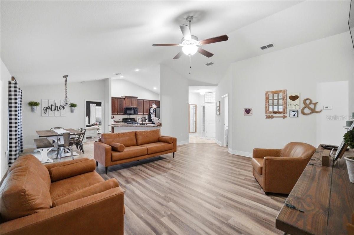 EAGLE CREST - Residential