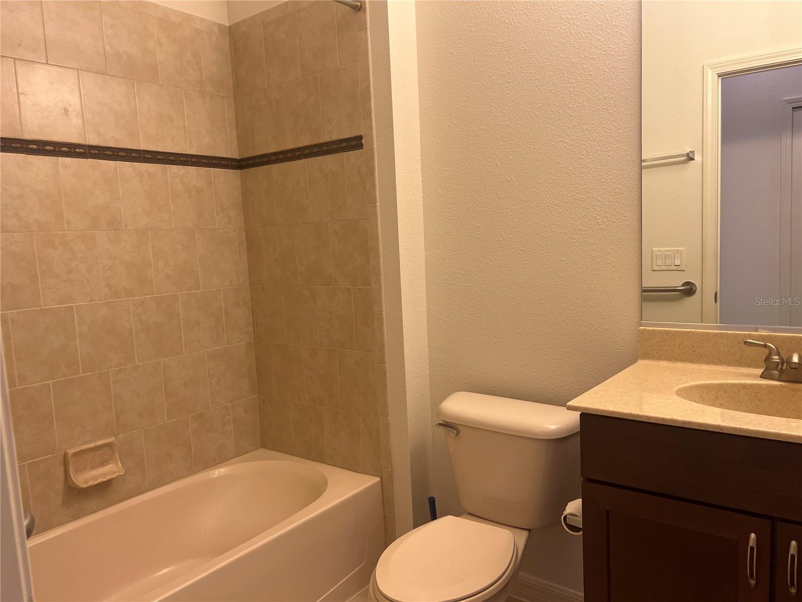 VENETIAN FALLS - Residential