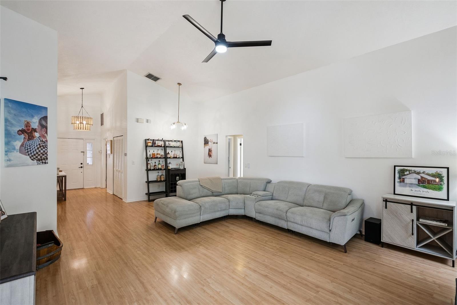HYDE PARK - Residential
