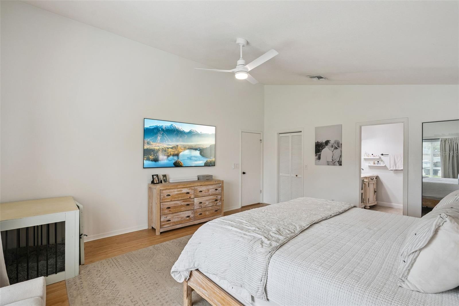 HYDE PARK - Residential