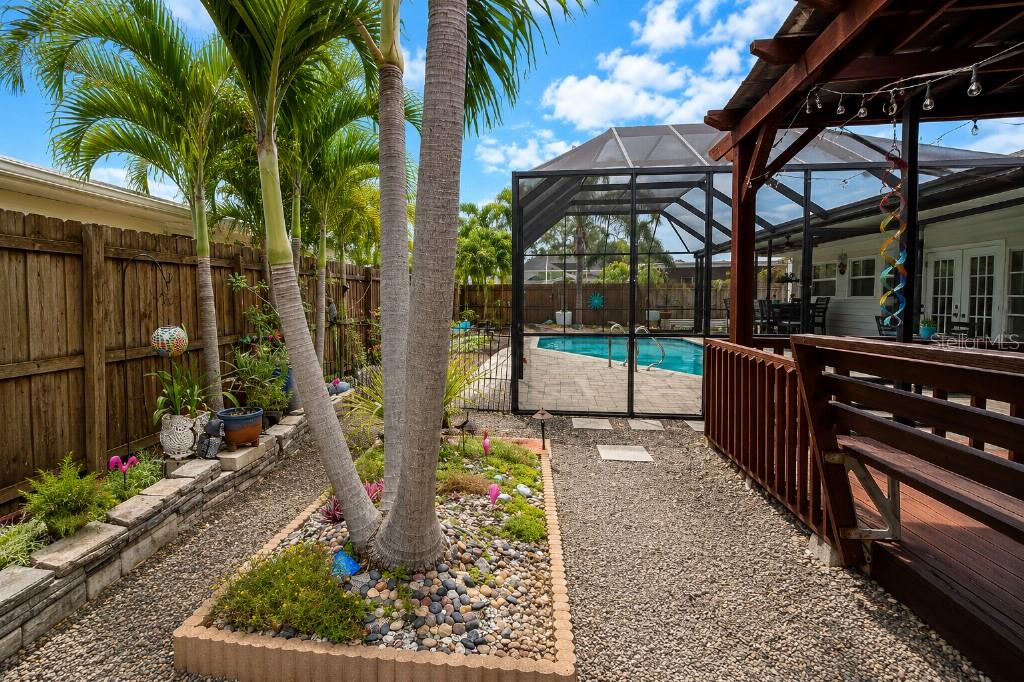 BAY CREST PARK UNIT 16 - Residential