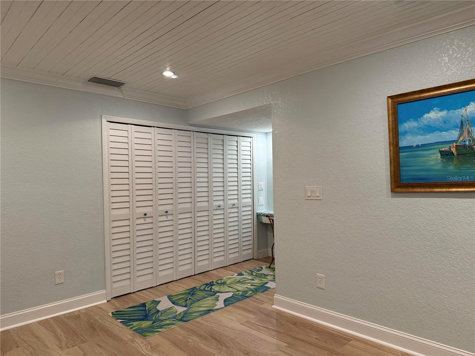 BAY CREST PARK UNIT 16 - Residential