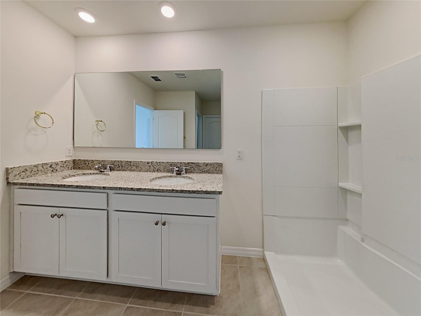 ARBORWOOD PH 1-A - Residential Lease