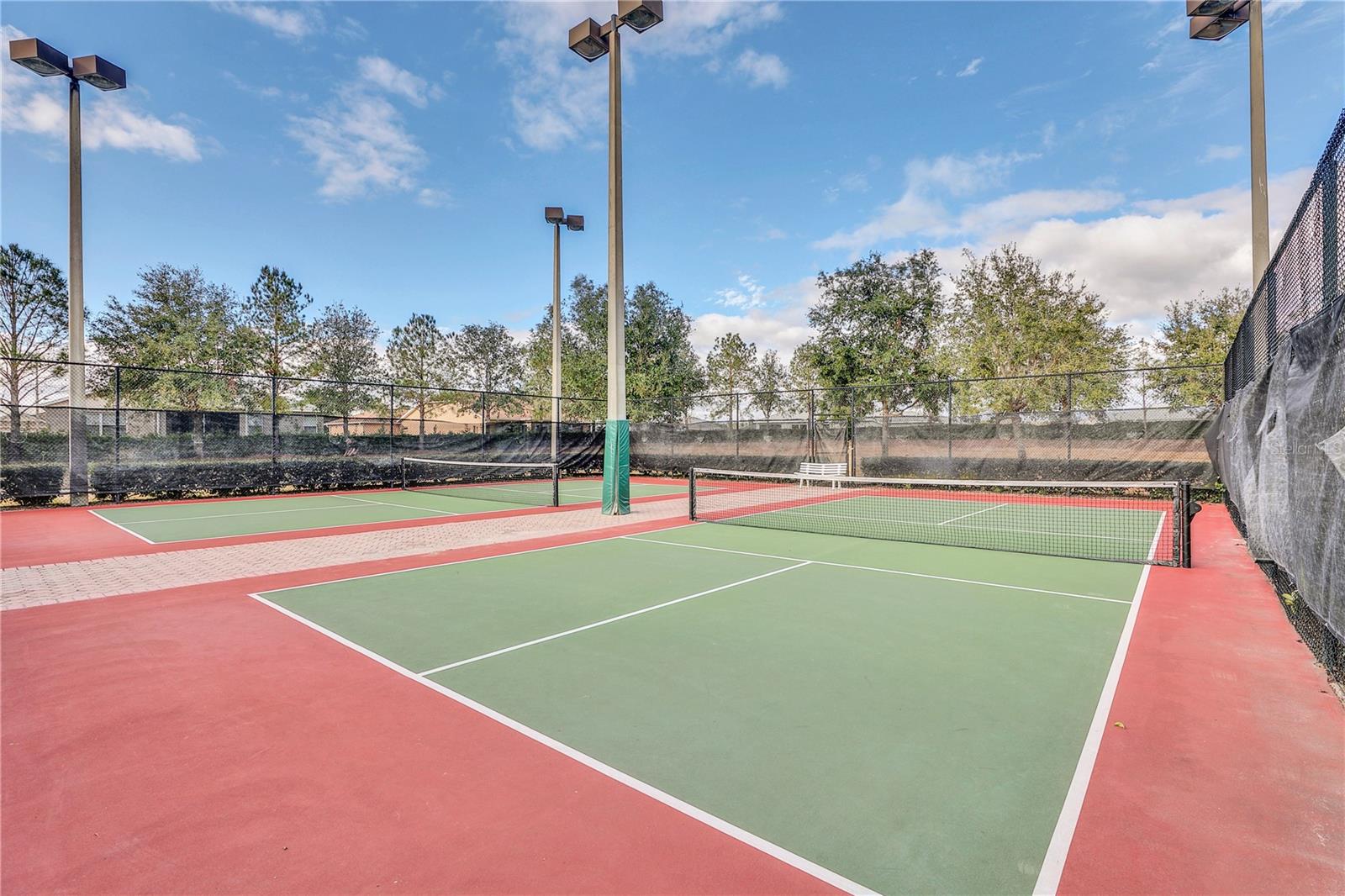 LEESBURG ARLINGTON RIDGE PH 1-C - Residential