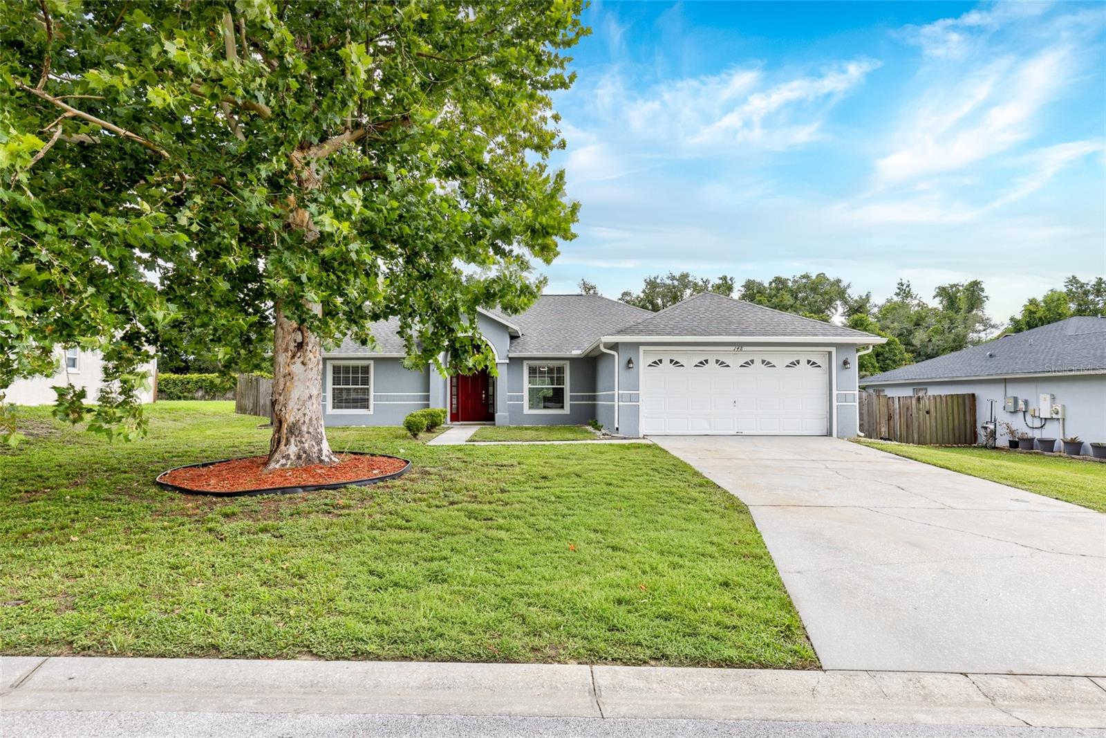 GROVELAND HIDDEN LAKES ESTATES - Residential