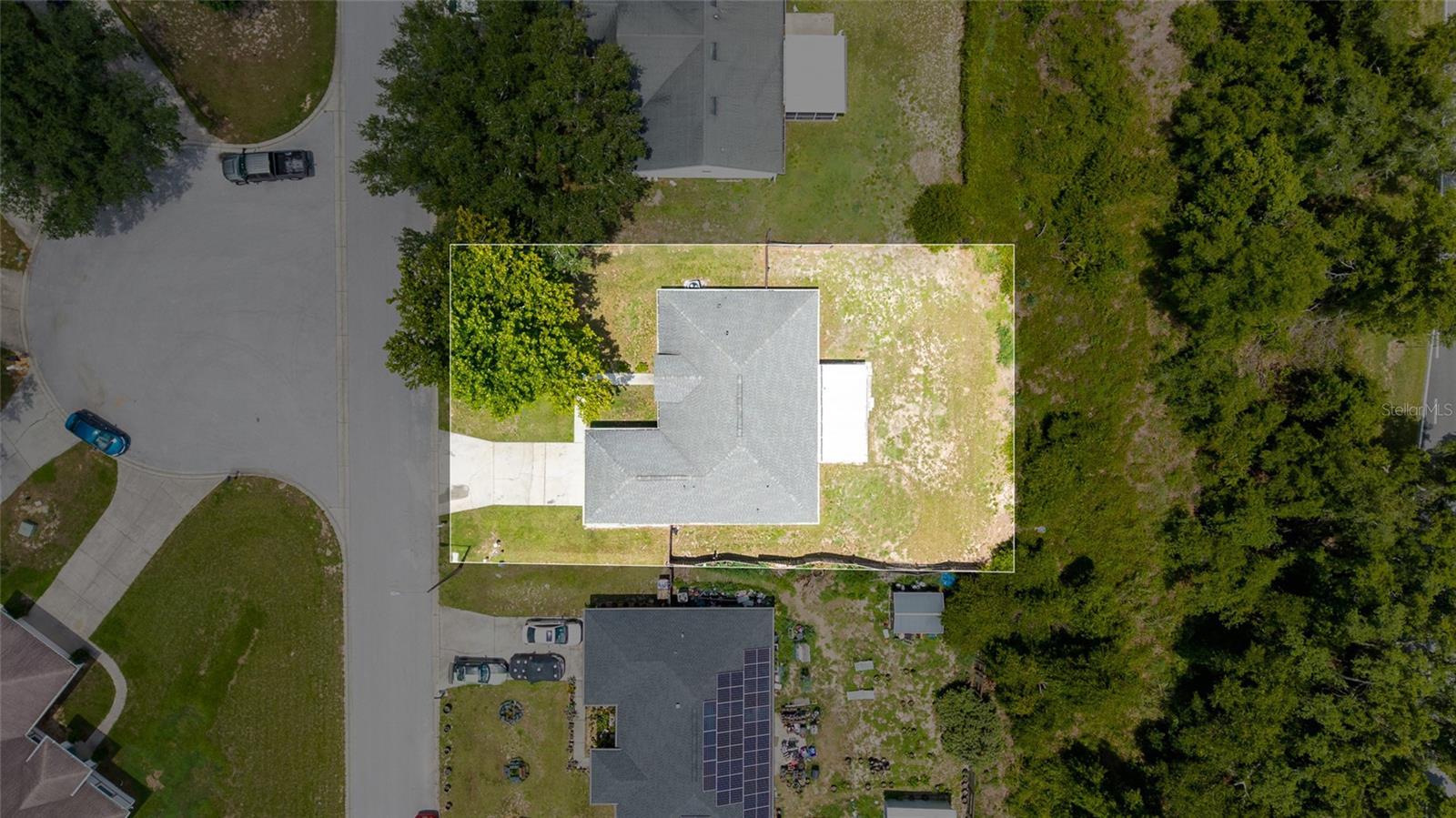 GROVELAND HIDDEN LAKES ESTATES - Residential