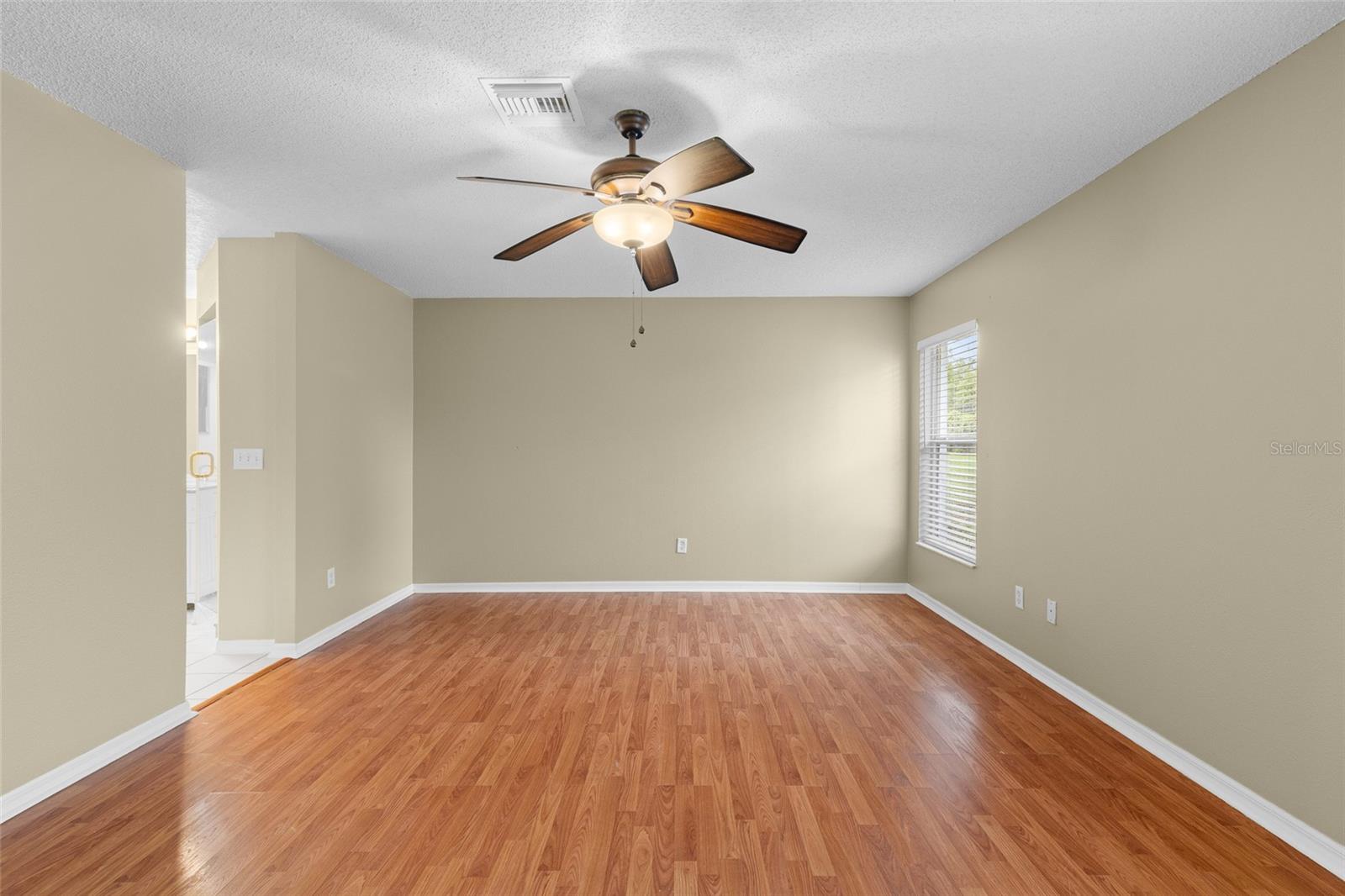 GROVELAND HIDDEN LAKES ESTATES - Residential