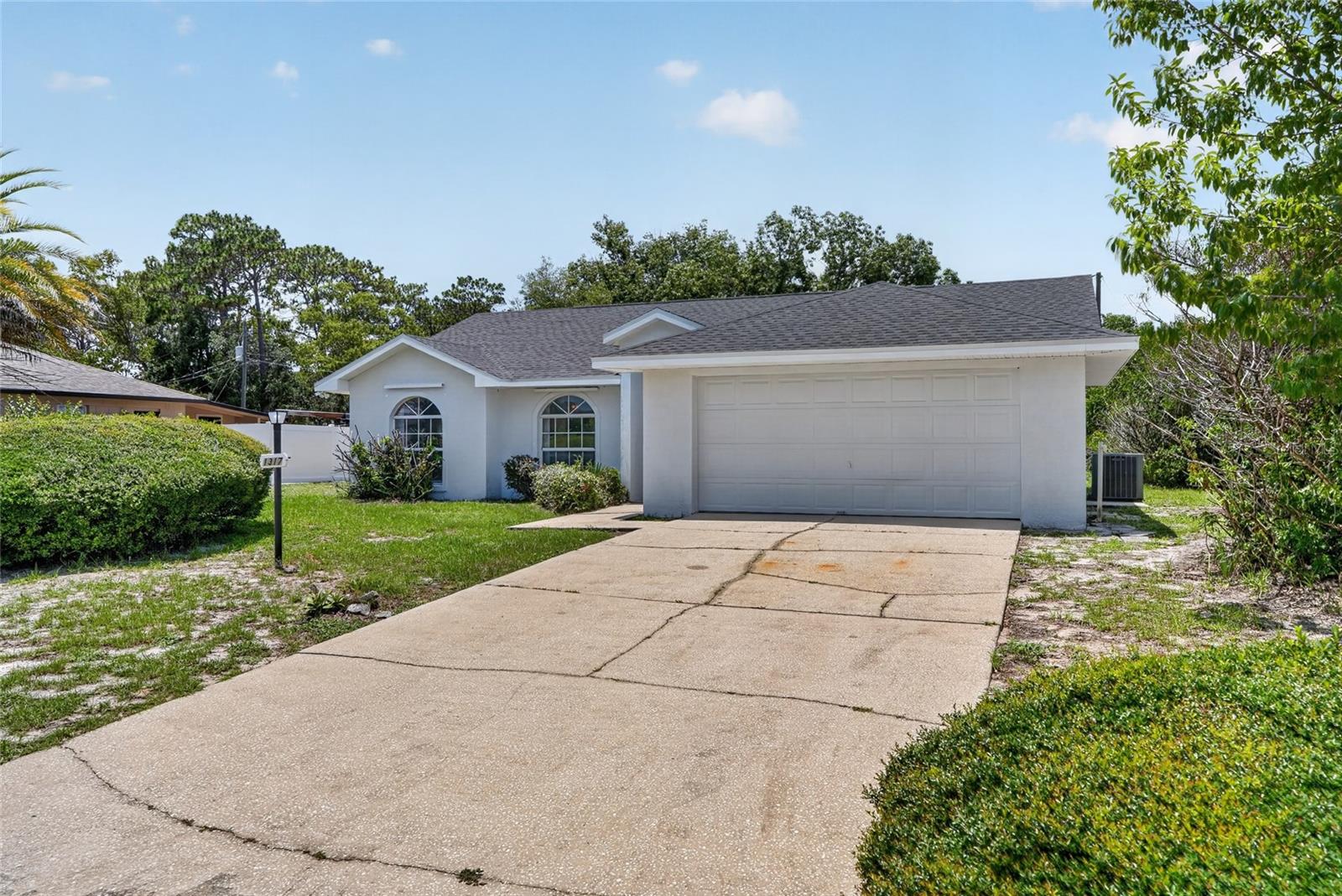 DELTONA LAKES UNIT 38 - Residential