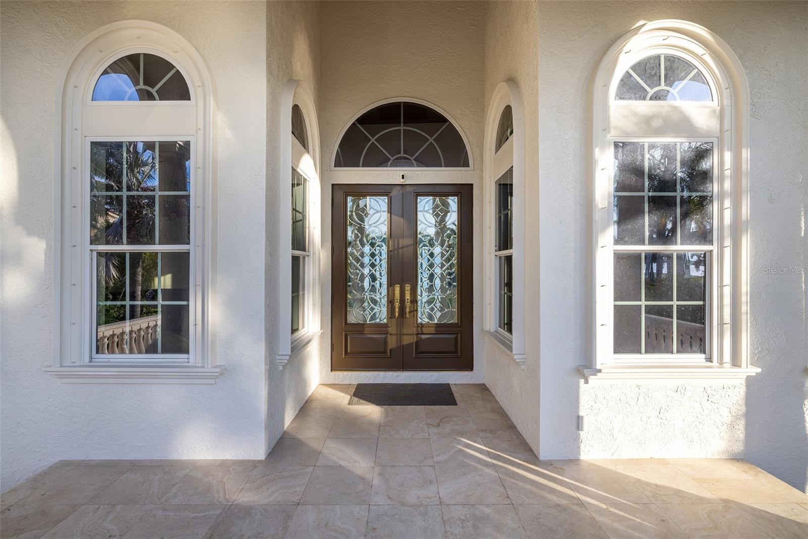 PARADISE POINTE - Residential