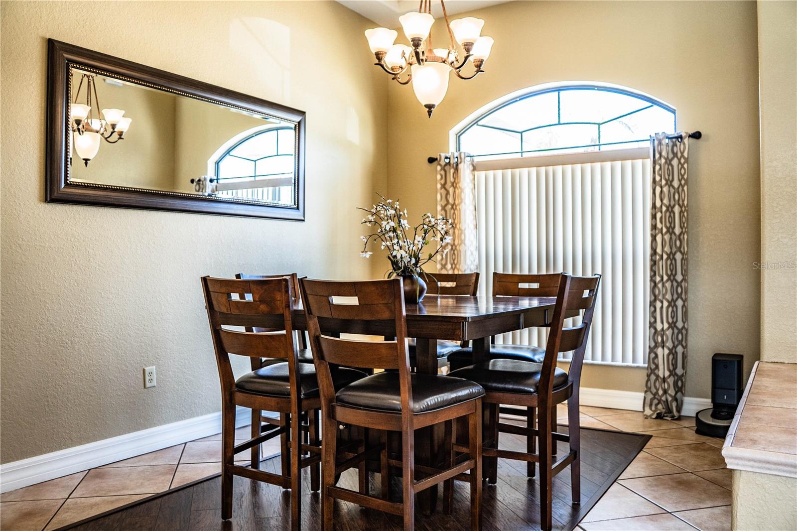 MAGNOLIA CHASE - Residential