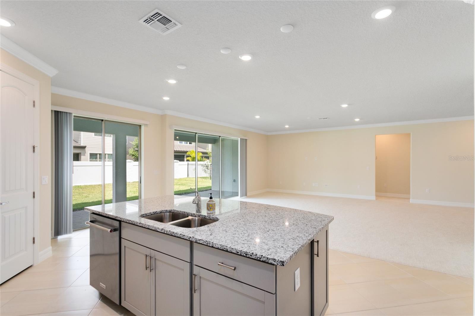 PHILLIPS GRV TRACT J - Residential Lease