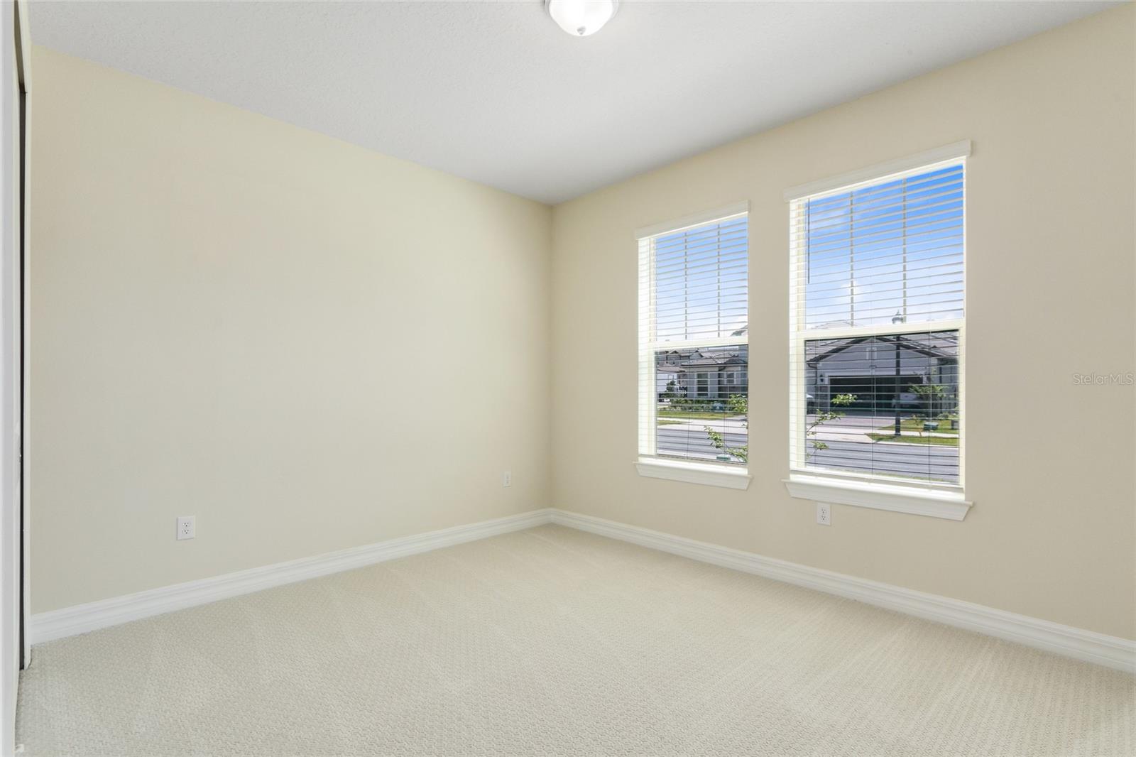 PHILLIPS GRV TRACT J - Residential Lease