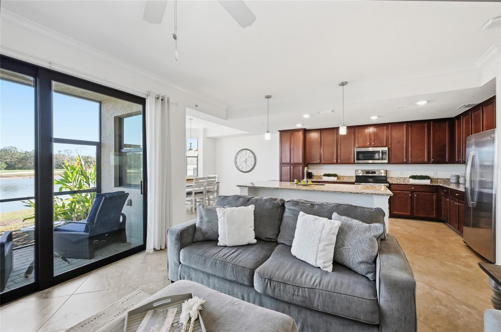 LAKEWOOD NATIONAL - Residential