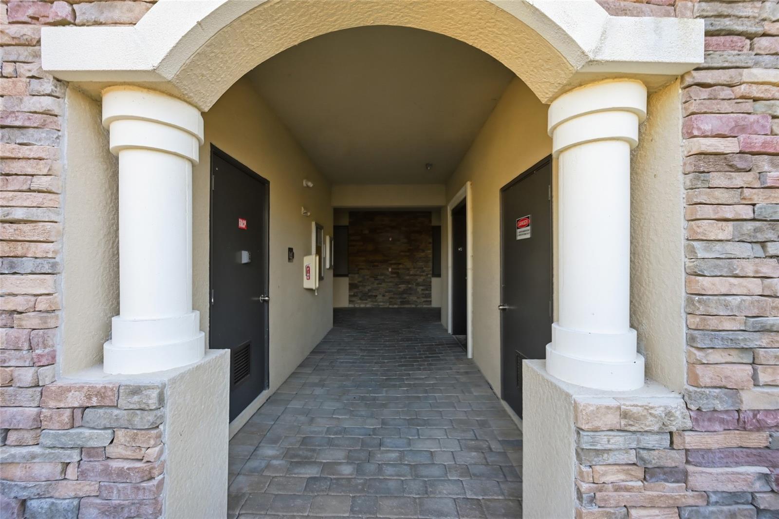 LAKEWOOD NATIONAL - Residential