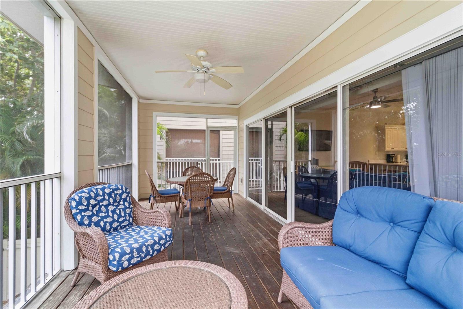 BEACHWALK TWNHMS PH 2 - Residential