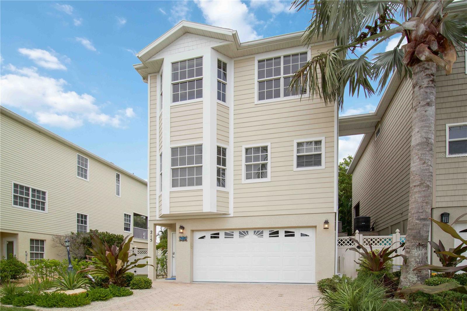 BEACHWALK TWNHMS PH 2 - Residential