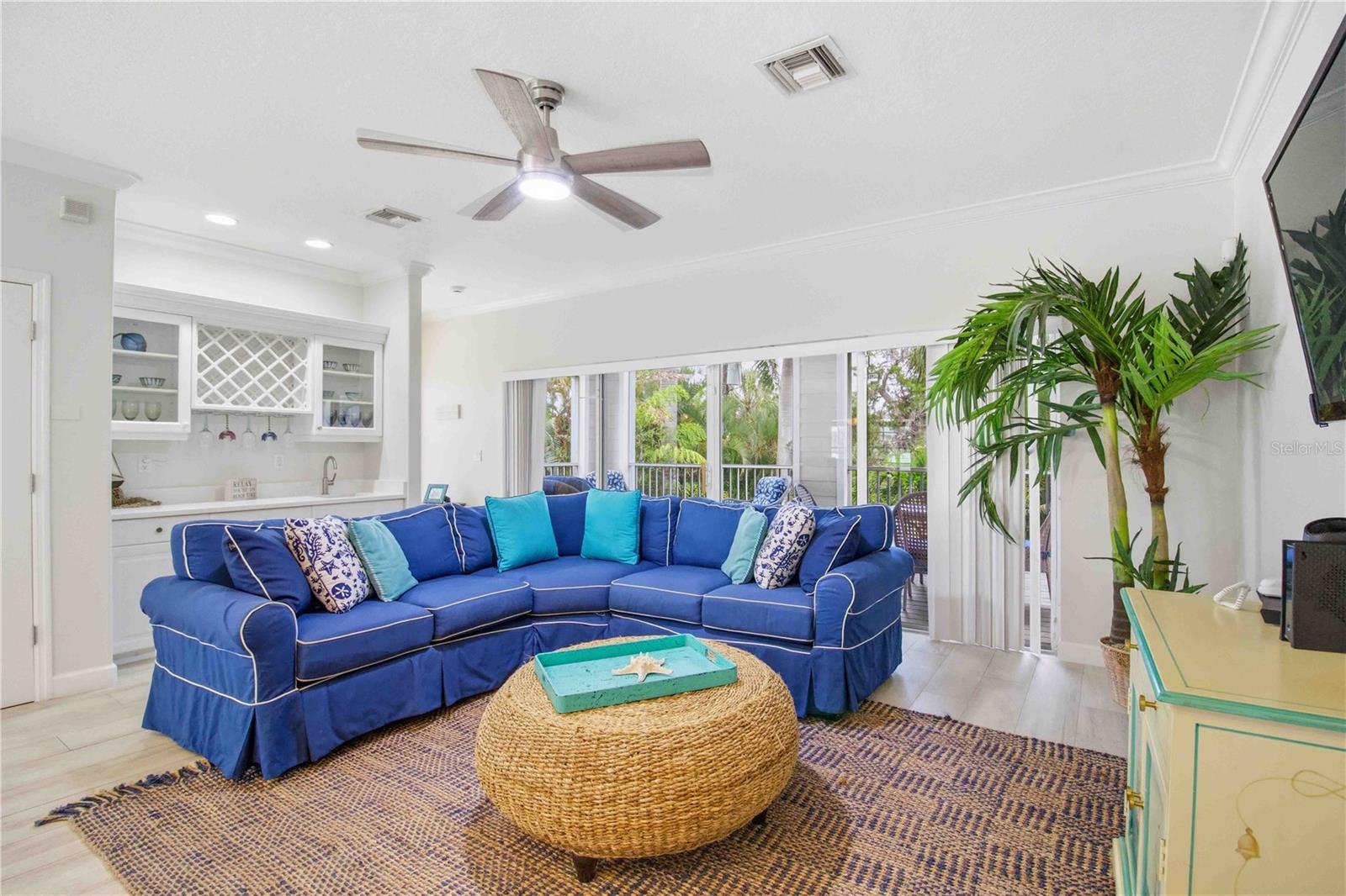 BEACHWALK TWNHMS PH 2 - Residential