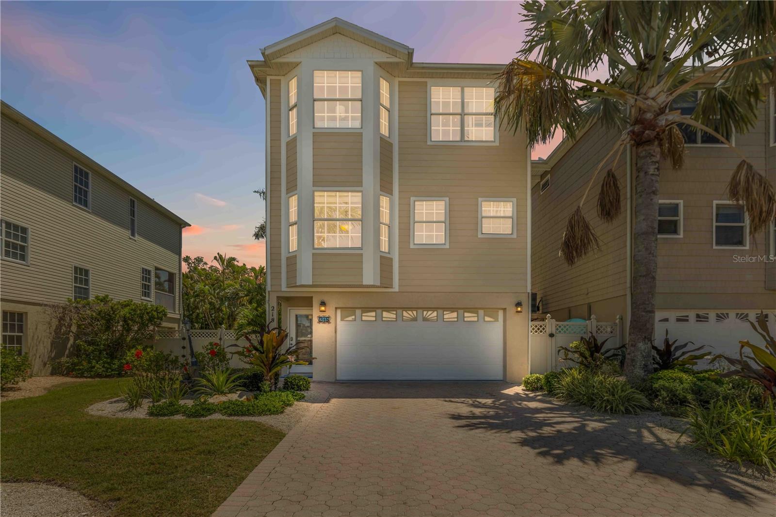 BEACHWALK TWNHMS PH 2 - Residential