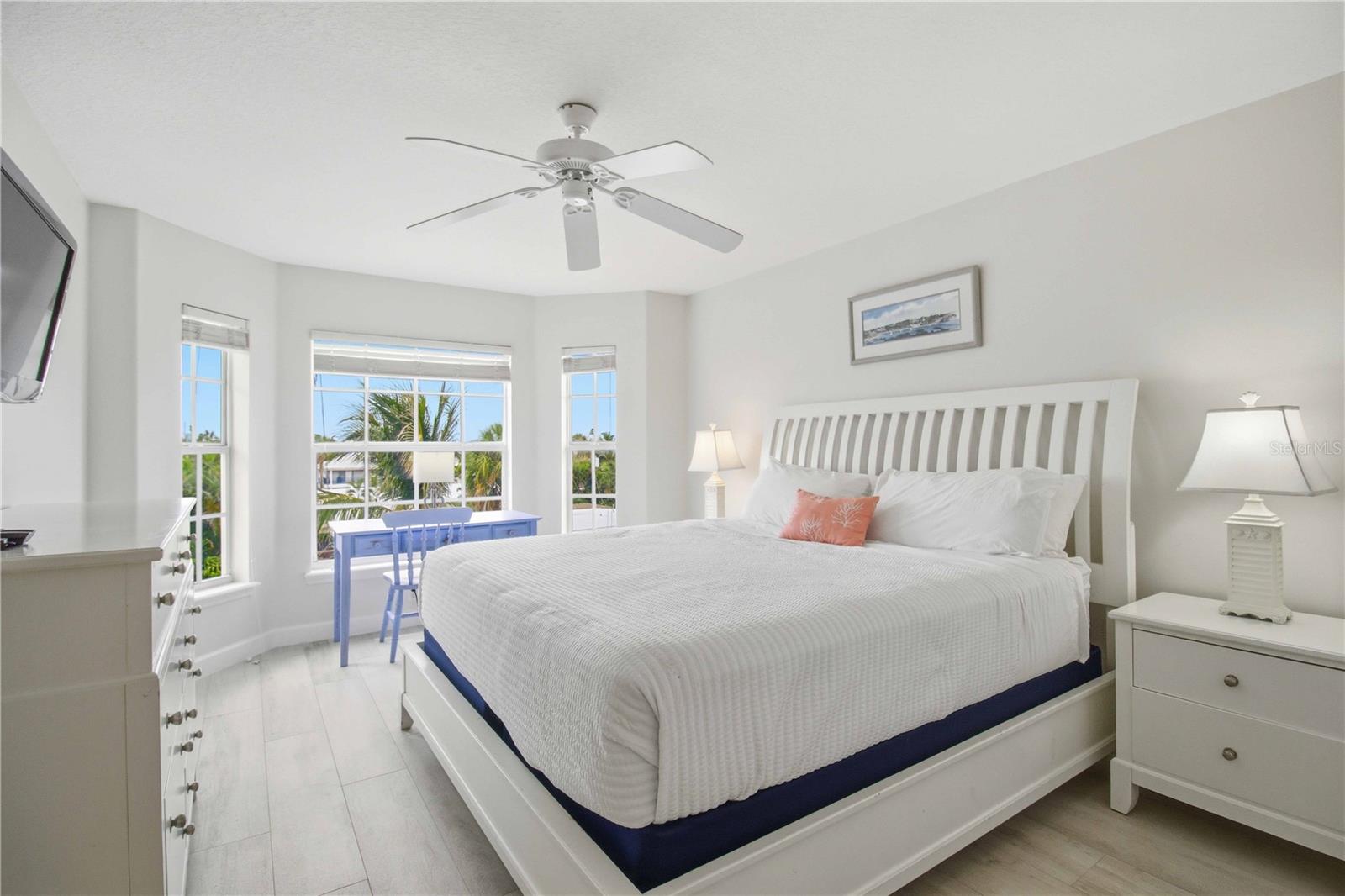 BEACHWALK TWNHMS PH 2 - Residential